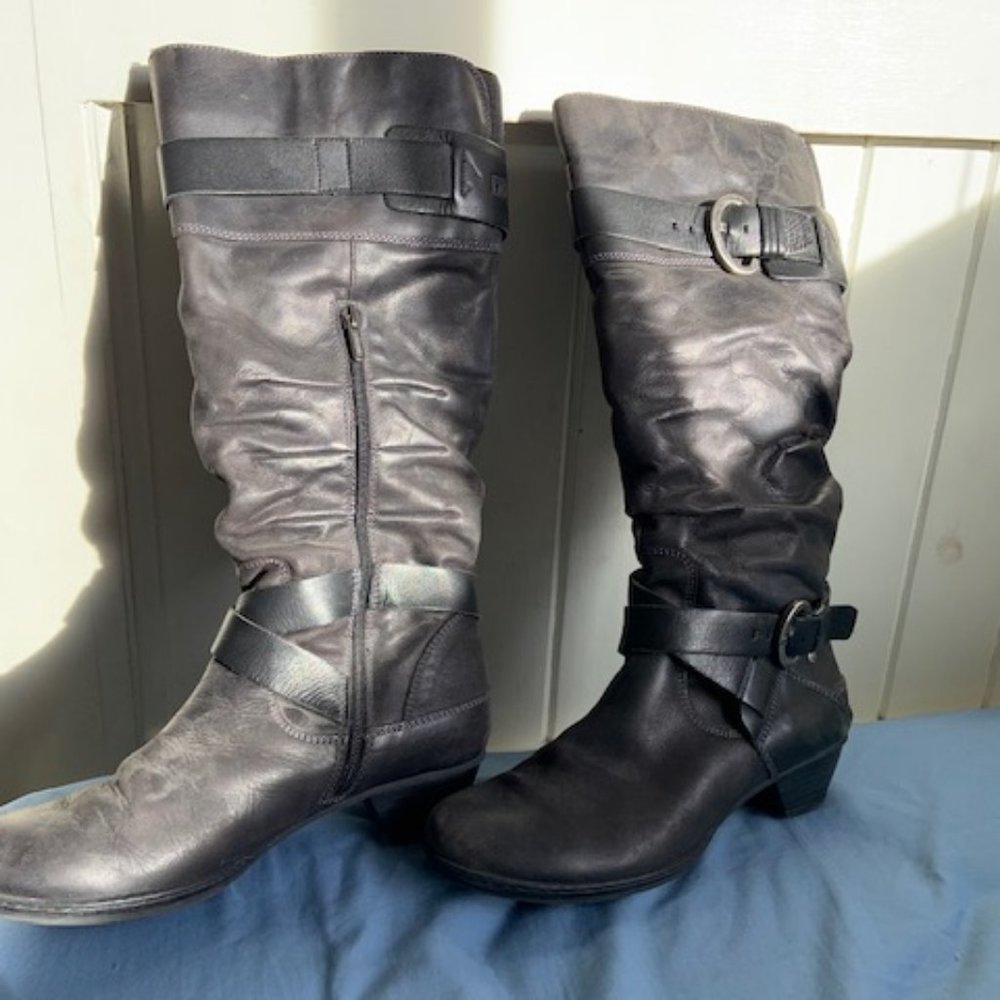 Pikolinos tall leather boots
